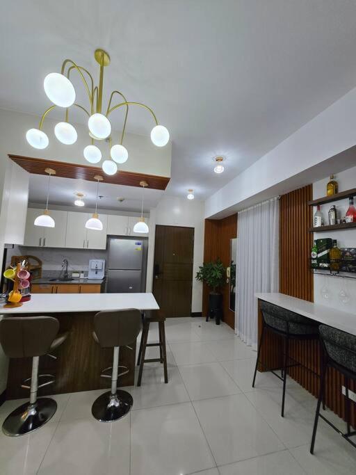 Cozy Corner Manhattan Heights 2bedroom,2bathroom With Amazing View Apartment Manila