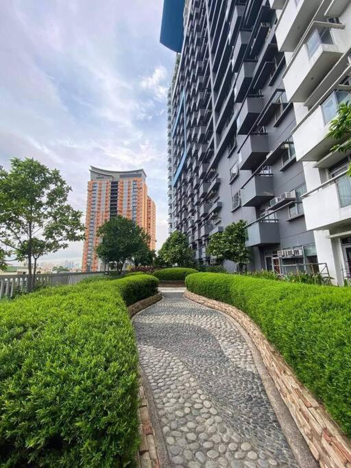 Cozy Corner Manhattan Heights 2bedroom,2bathroom With Amazing View *