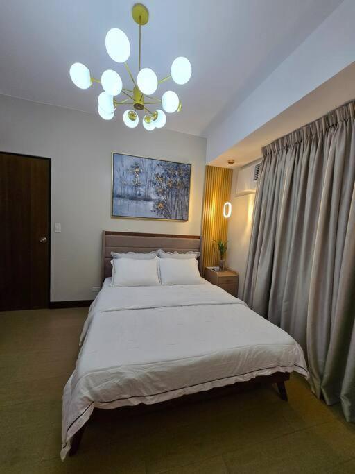 Cozy Corner Manhattan Heights 2bedroom,2bathroom With Amazing View