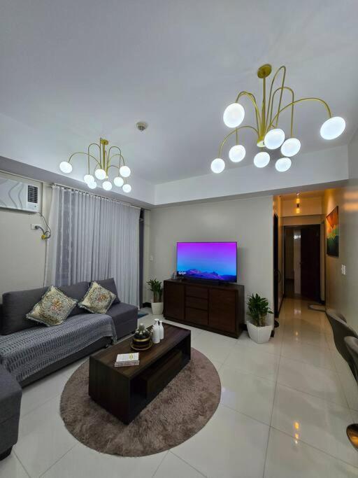 Cozy Corner Manhattan Heights 2bedroom,2bathroom With Amazing View