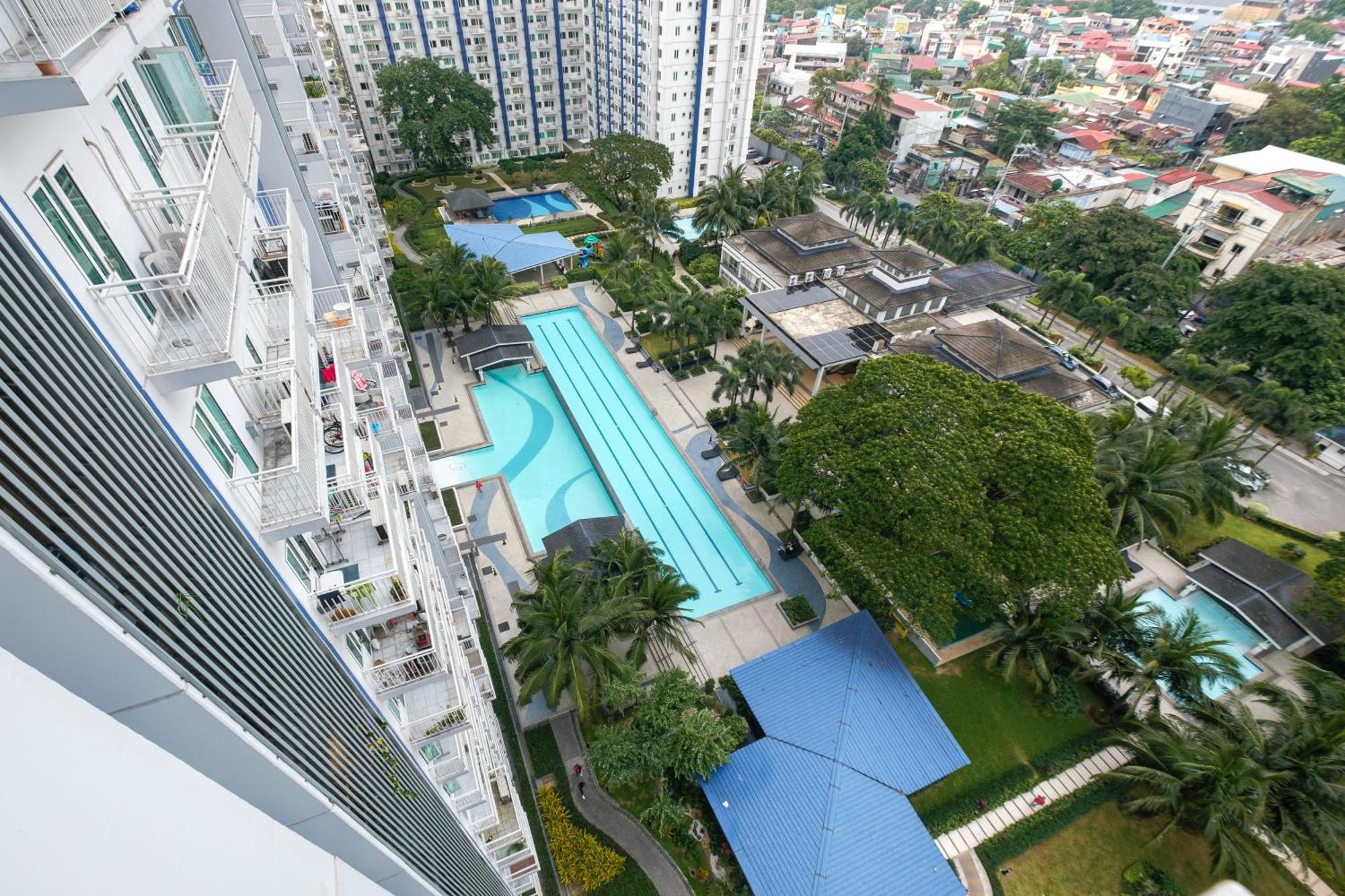 2br Qc Sm Vertis North Edsa For Balikbayan