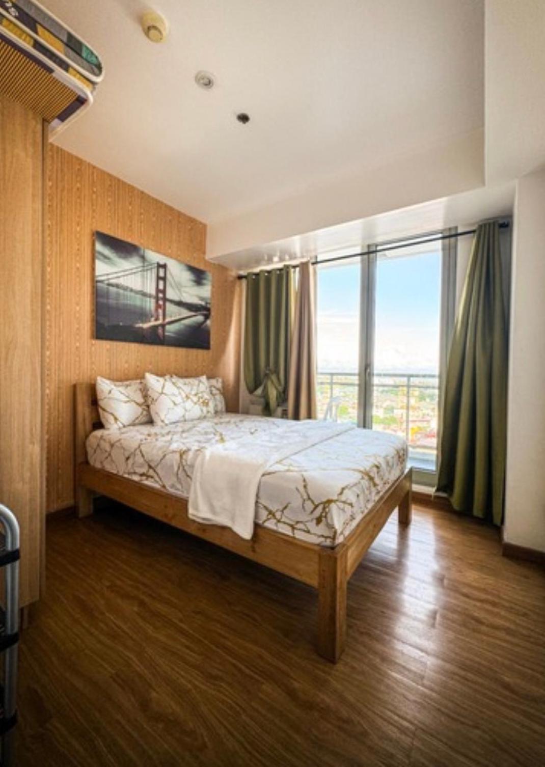 2 Bedroom With Balkony Manila