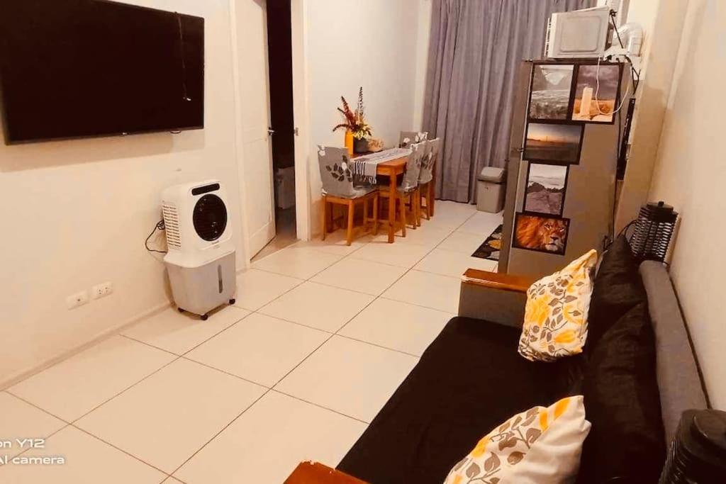 Circuloverde Pool Netflix Pet Friendly Freeparking Manila