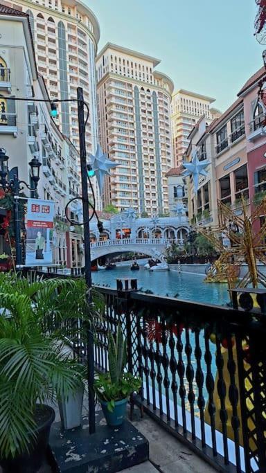 Apartment Luxury Bohemian Venice Canal Mall & Bgc Views