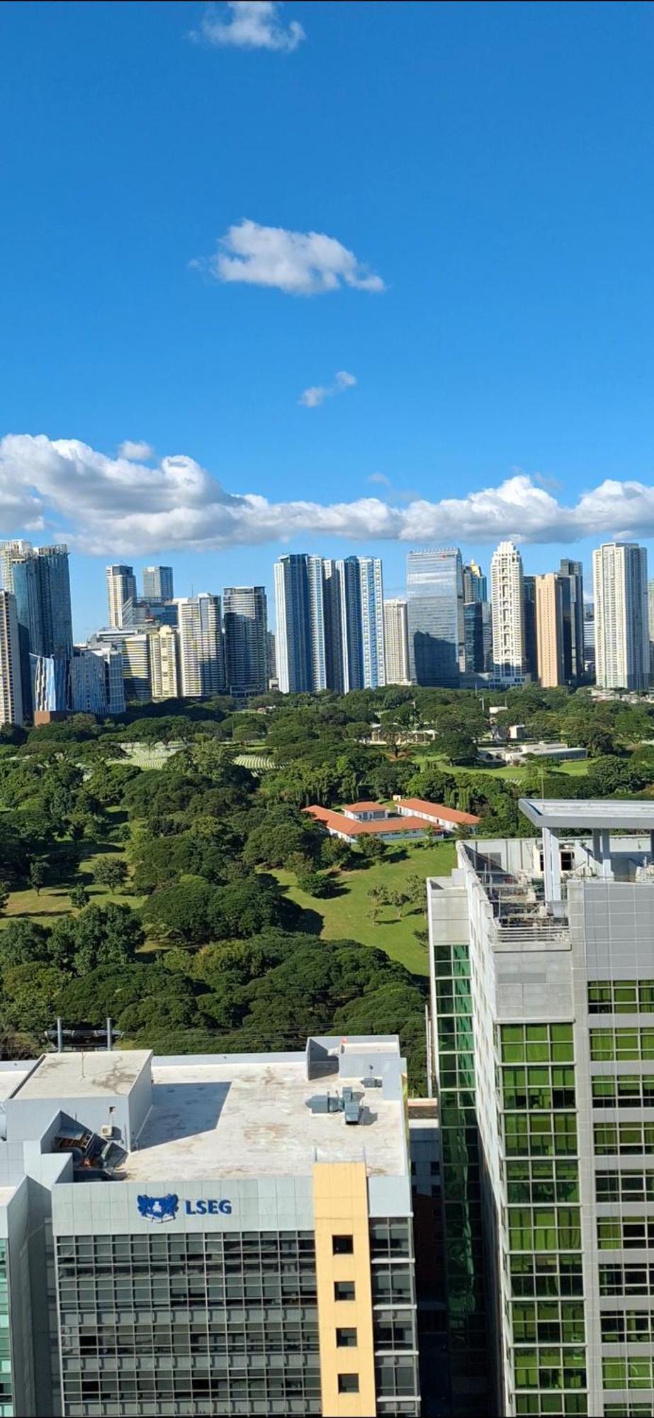 Apartment Luxury Bohemian Venice Canal Mall & Bgc Views Manila