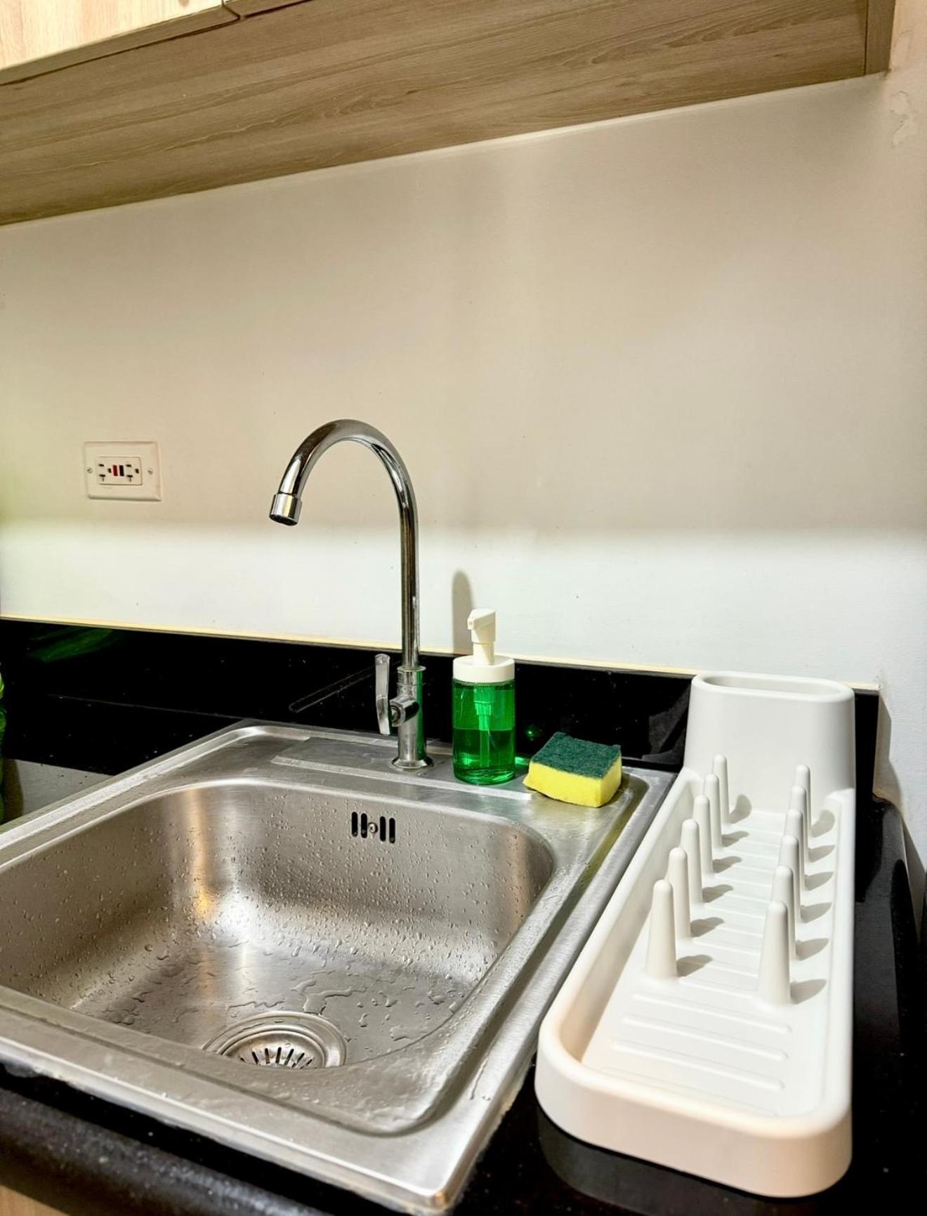 Shore Residences Moa Pasay Naia Manila
