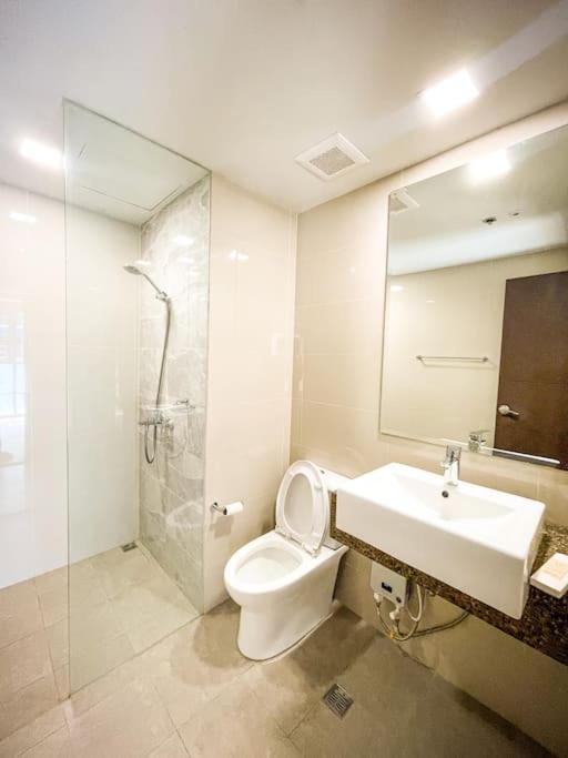 Apartment Luxury 1br Beside Okada *