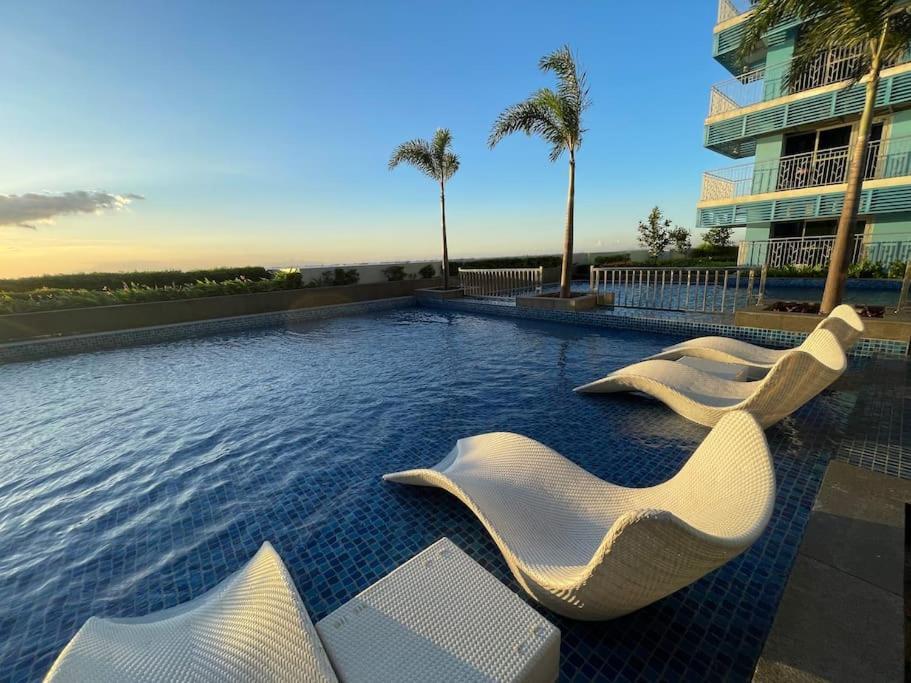Luxury 1br Beside Okada