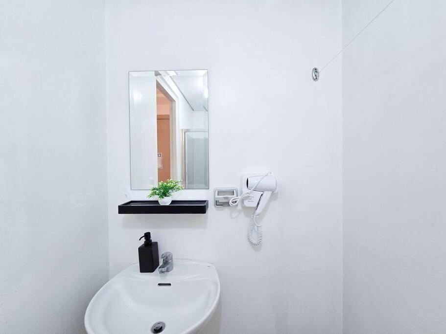 1br Condotel W Balcony Sm Light Residences #lt11 Apartment