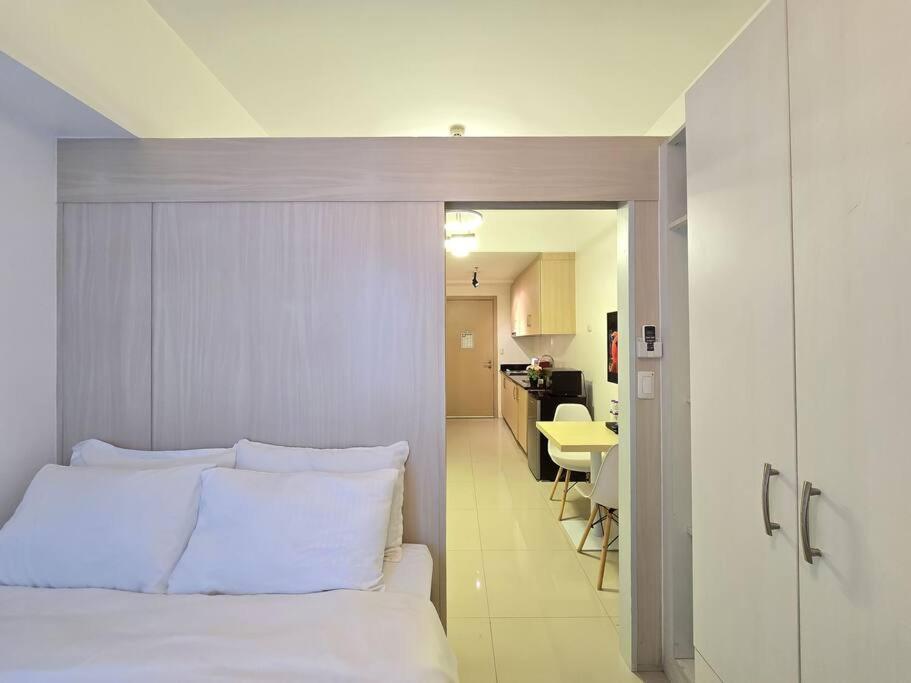 1br Condotel W Balcony Sm Light Residences #lt11 Apartment *