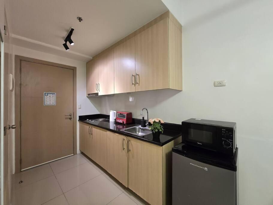 1br Condotel W Balcony Sm Light Residences #lt11