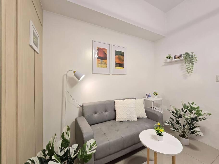 Apartment 1br Condotel W Balcony Sm Light Residences #lt11 *