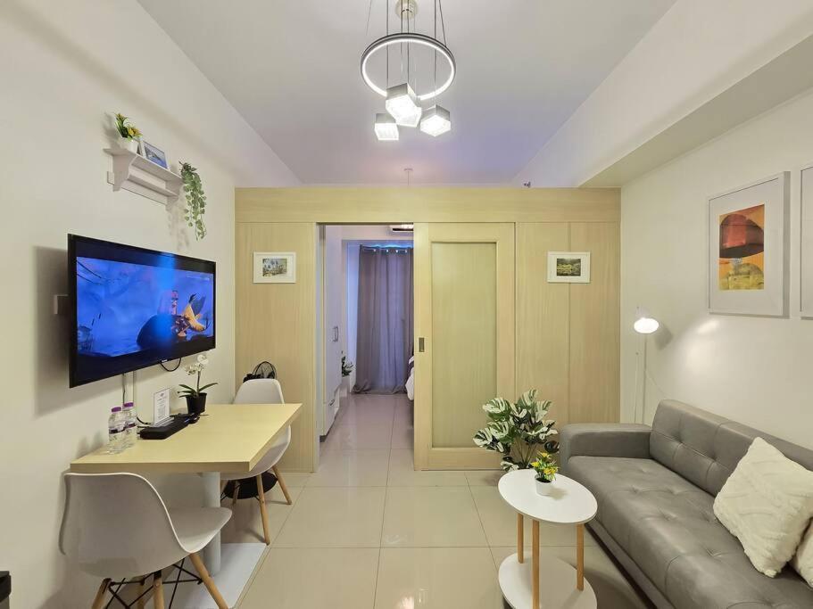 1br Condotel W Balcony Sm Light Residences #lt11 *