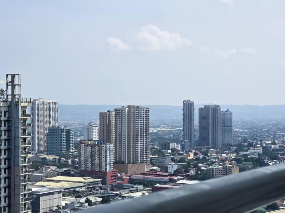 1br Condotel W Balcony Sm Light Residences #lt11 Apartment *
