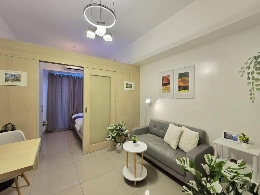 Apartment 1br Condotel W Balcony Sm Light Residences #lt11 *