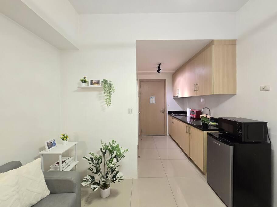 Apartment 1br Condotel W Balcony Sm Light Residences #lt11 Manila