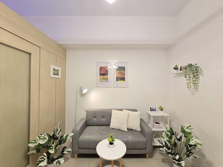 1br Condotel W Balcony Sm Light Residences #lt11 Apartment