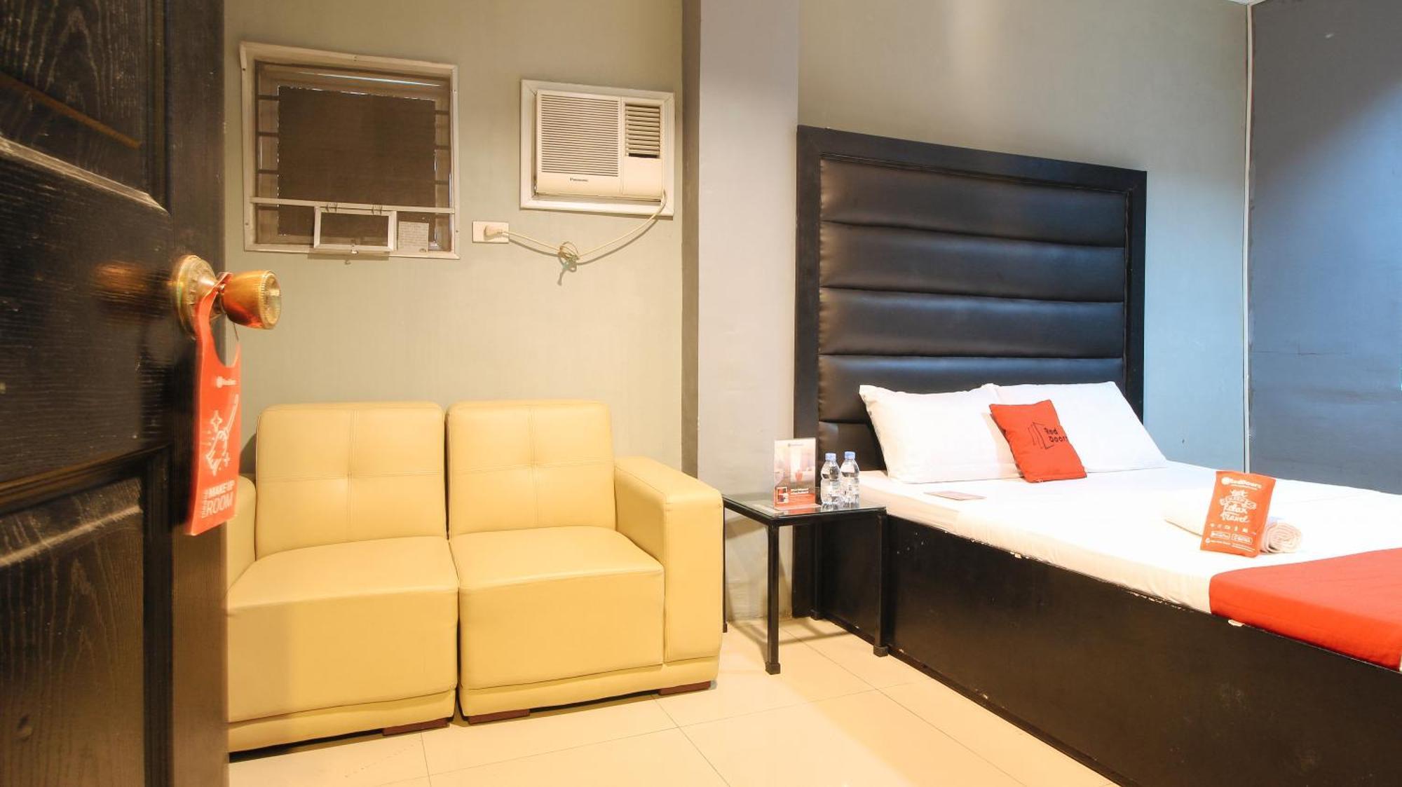 Reddoorz @ P Florentino Street Sampaloc Hotel