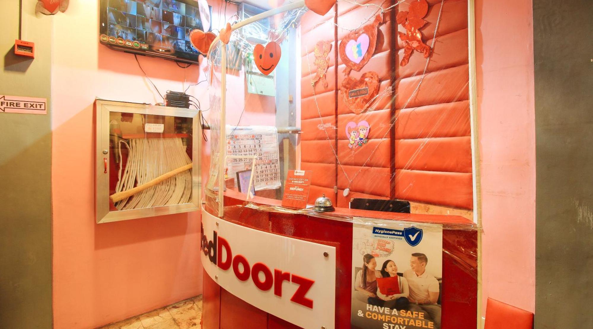 Reddoorz @ P Florentino Street Sampaloc Hotel Manila