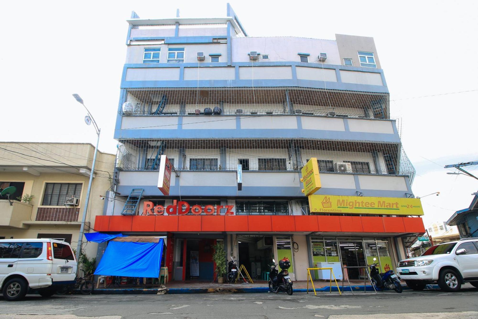 Reddoorz @ P Florentino Street Sampaloc 2*
