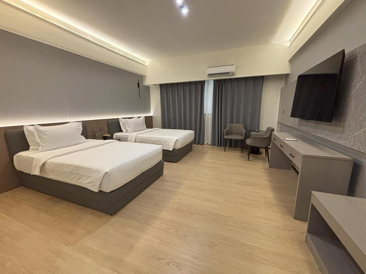 Hotel Lido De Paris