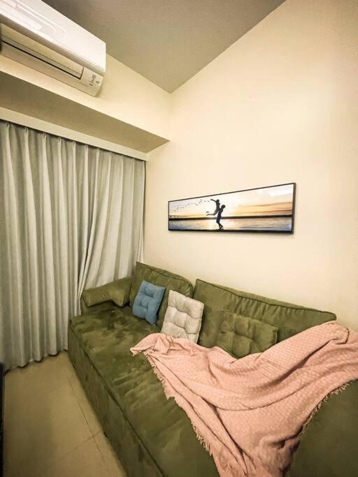 Apartment Luxury 1 Bedroom Across Okada Ii Balcony W View Manila