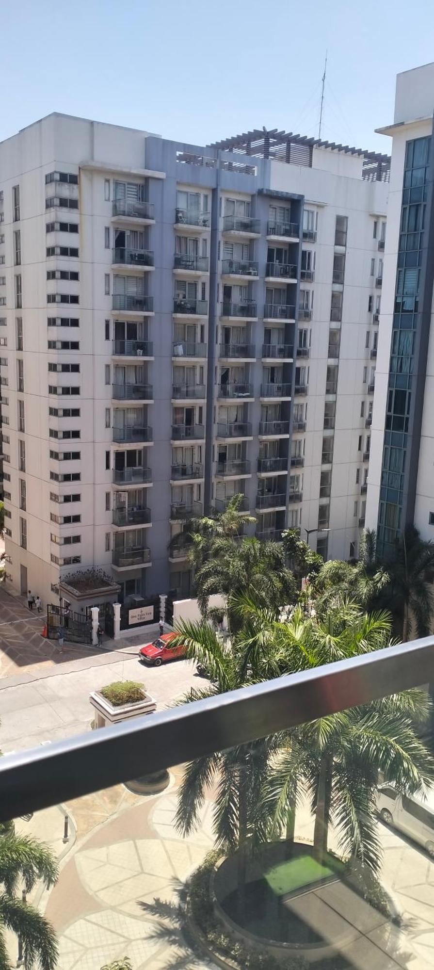 Nadzcondotel-2 Two Palmtree Nearby Naia Terminal 3 Apartment Manila
