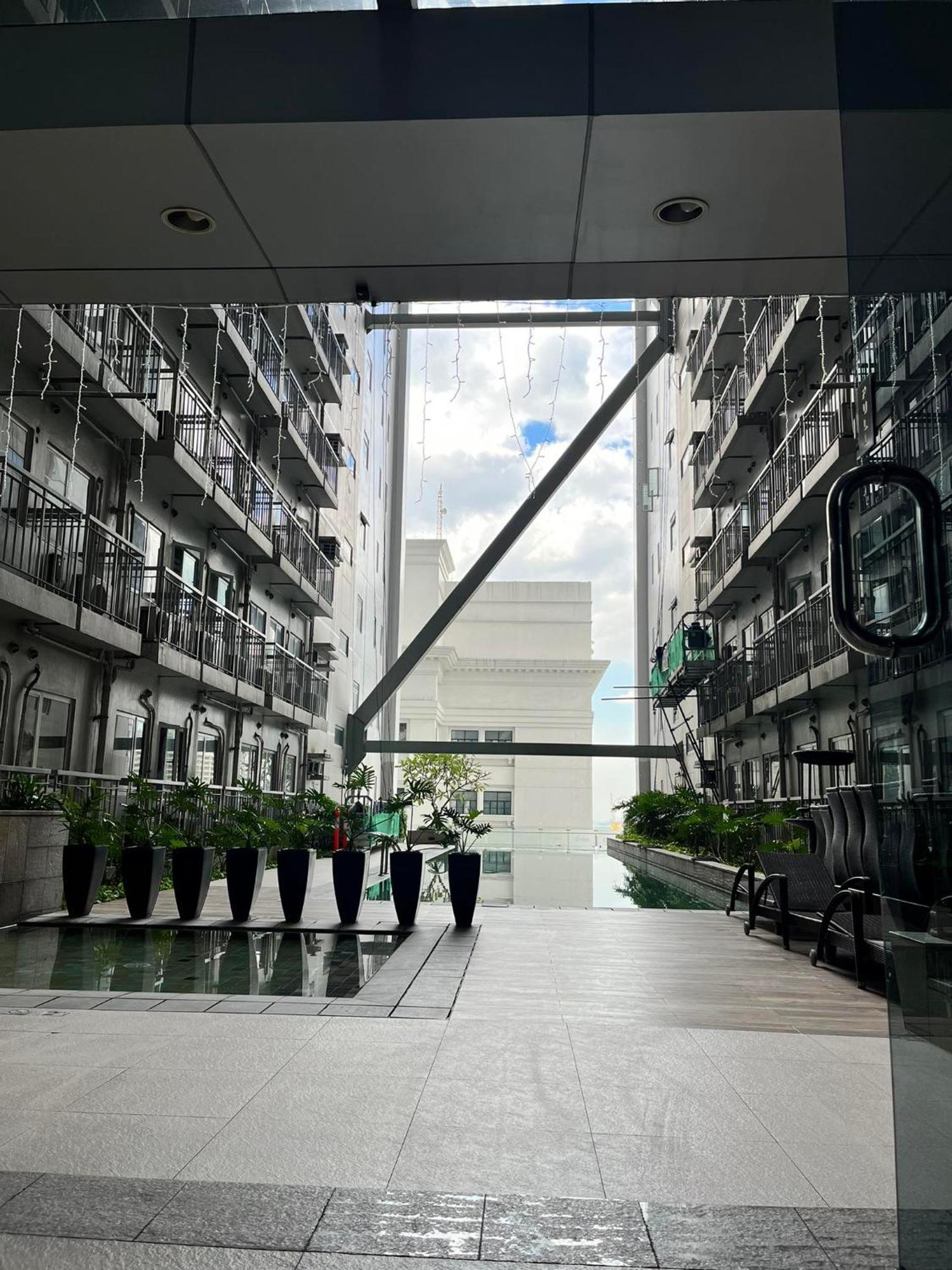 Unit In Green Residences Taft Next To De La Salle University Apartment Manila