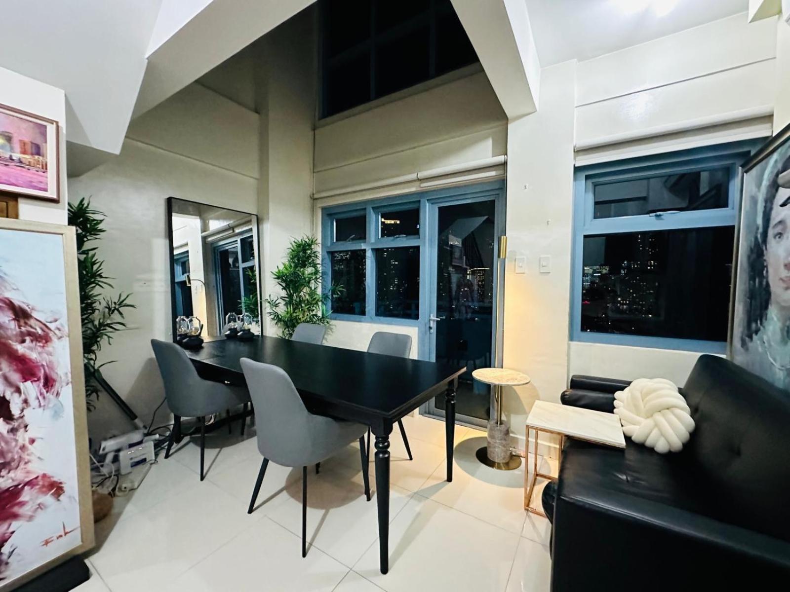Modern 1br Loft, Center * Manila