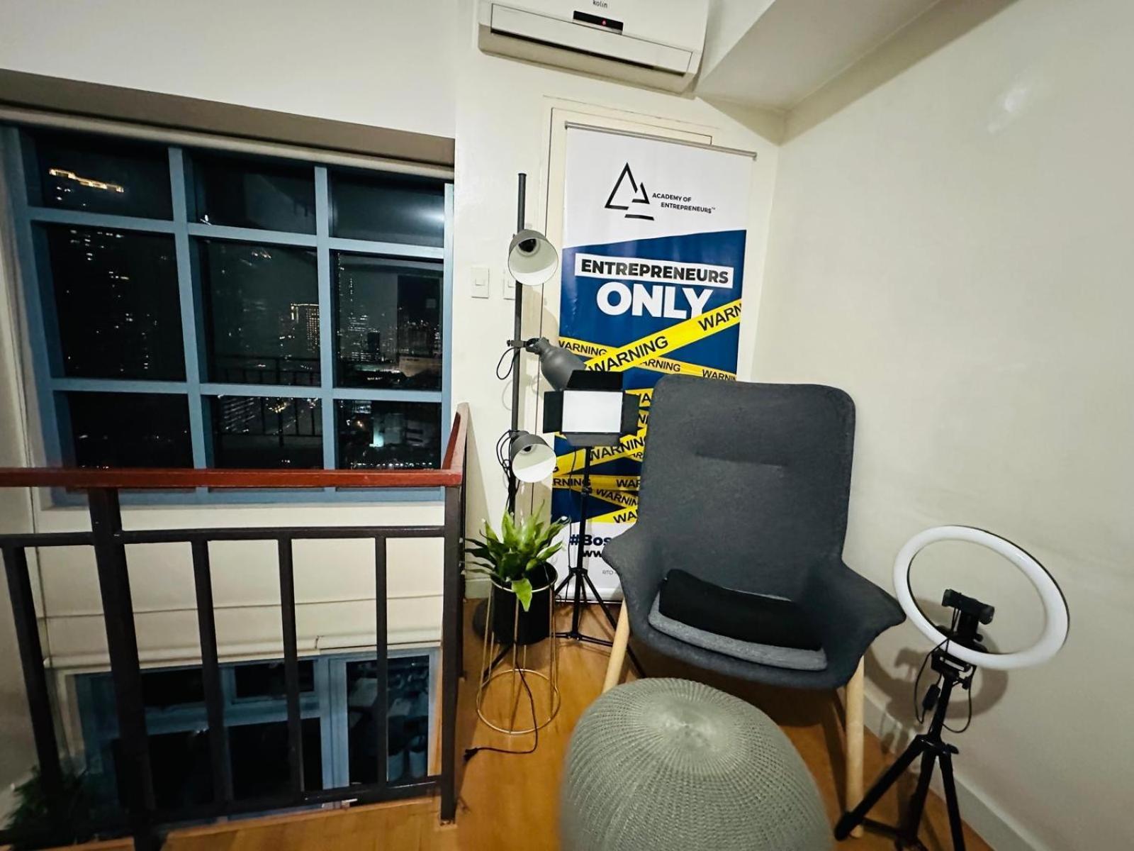 Apartment Modern 1br Loft, Center *