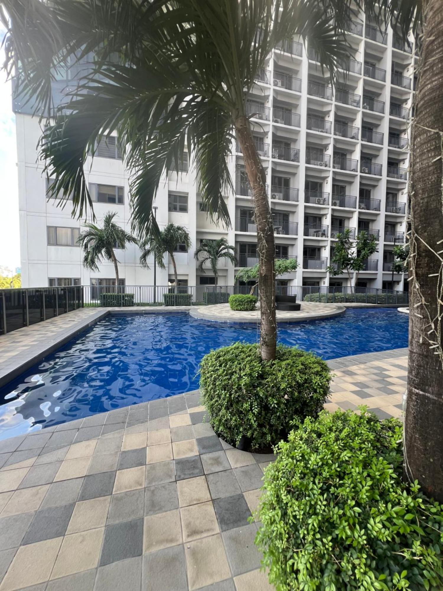 Adv Moa View Shore 2 Residences Manila