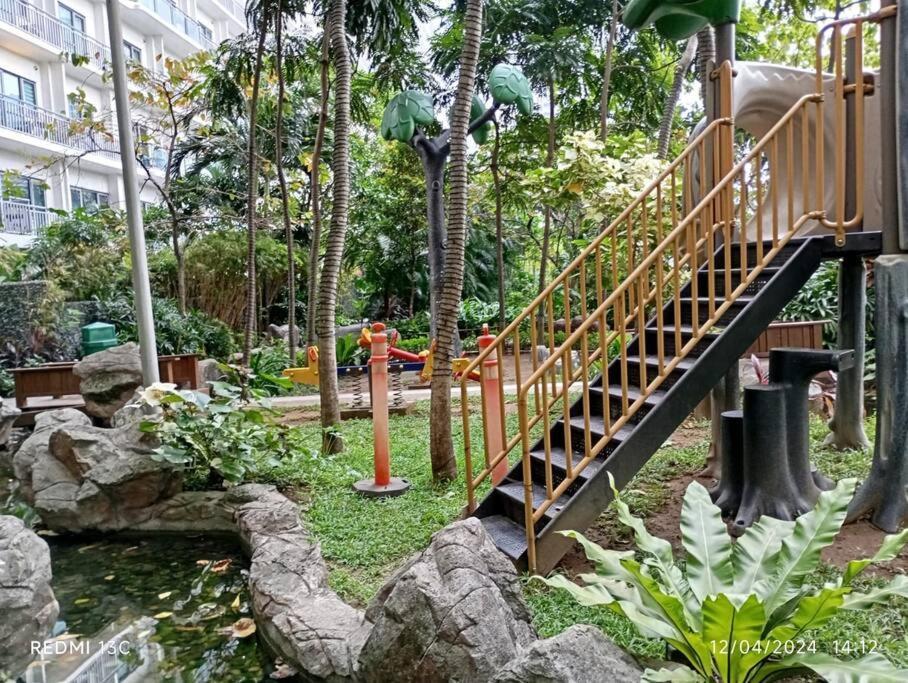 Vibrant Skyline Views 1br Apartment *