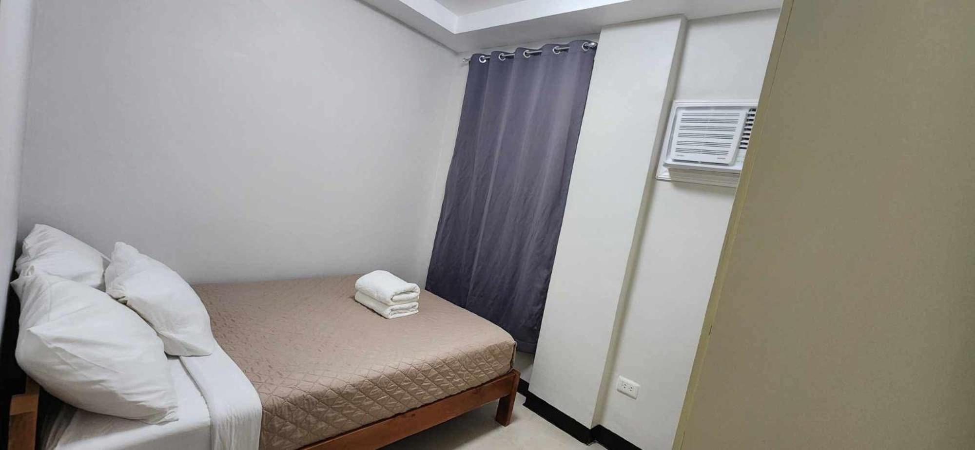 Apartment Kuya And Kambals 2 Bedroom 2 Bath *