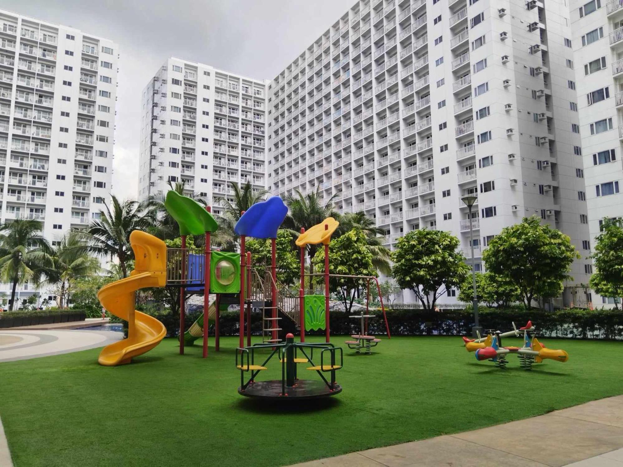 Pasay Shore Residences With One Bedroom With Balcony Apartment Manila