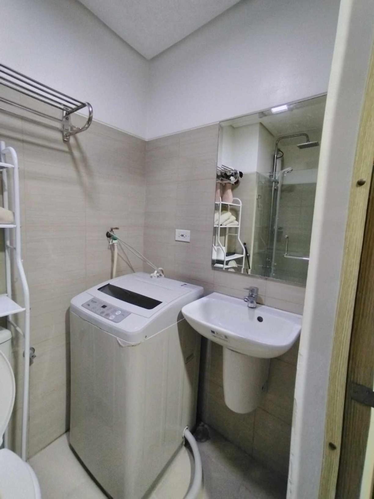 Apartment Pasay Shore Residences With One Bedroom With Balcony Manila