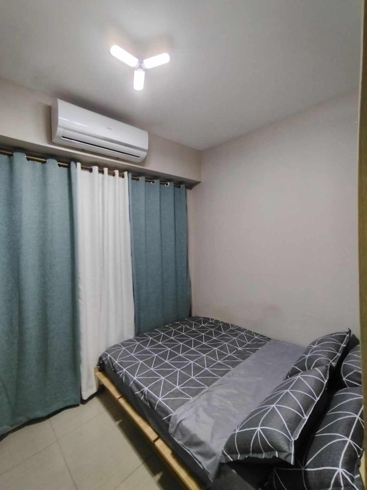 Apartment Pasay Shore Residences With One Bedroom With Balcony *