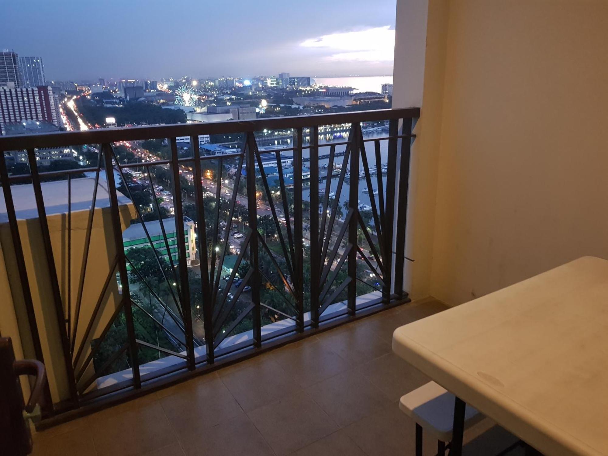 Admiral Baysuites Manila