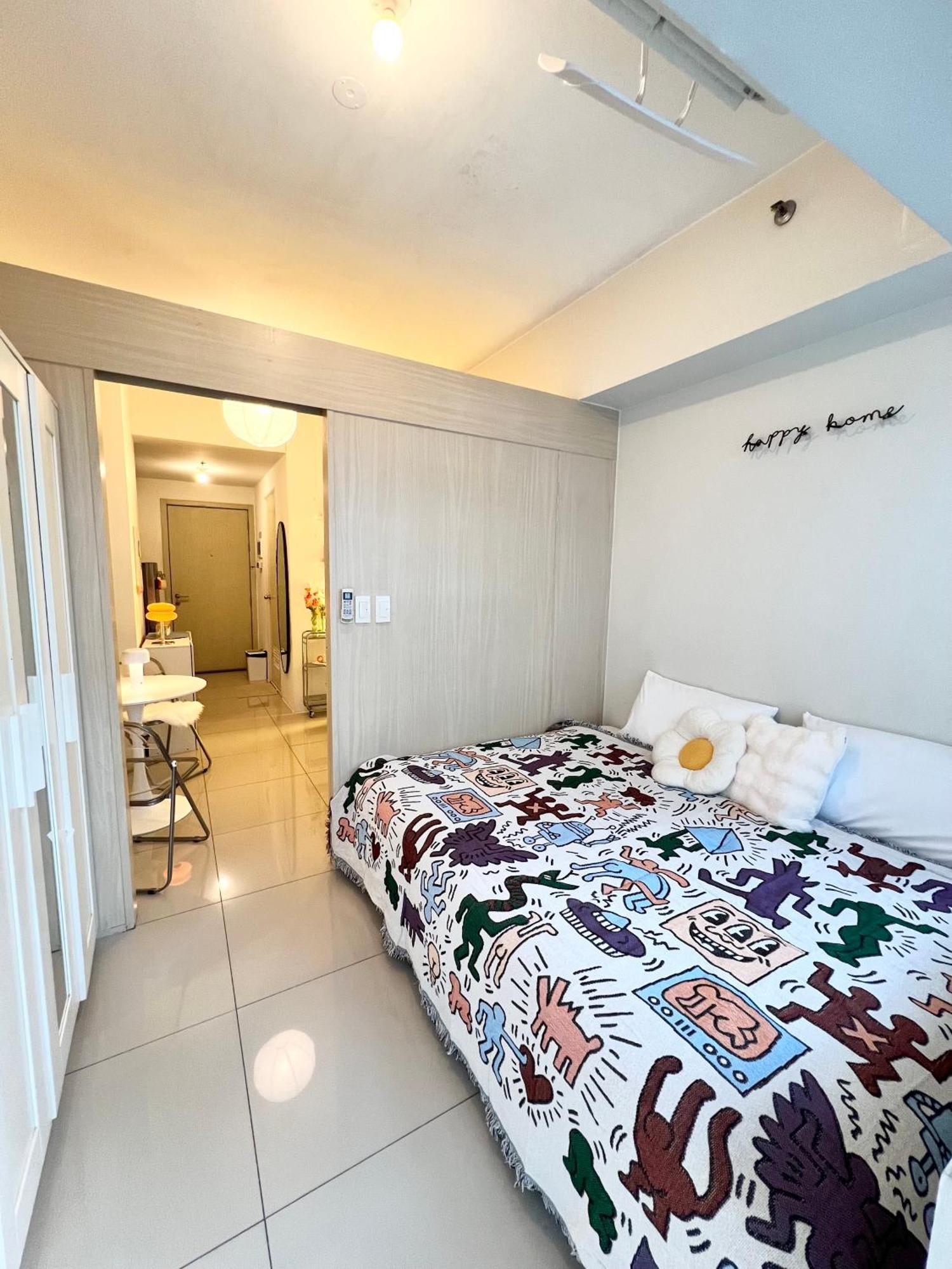 Apartment Fun Pop-art Inspired Makati Manila