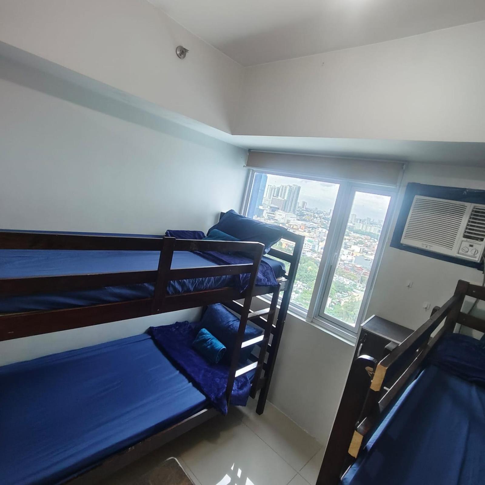 Apartment Budget Family Group For 4 Persons *