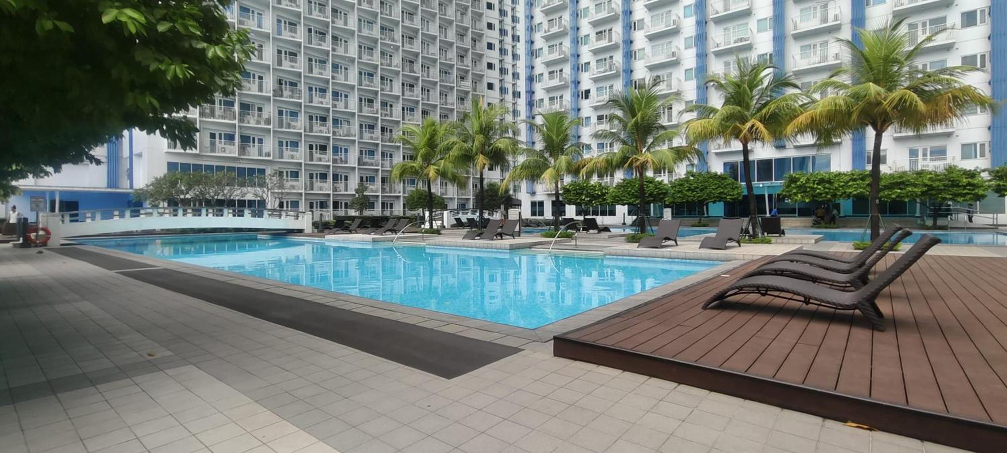 Apartment Budget Family Group For 4 Persons
