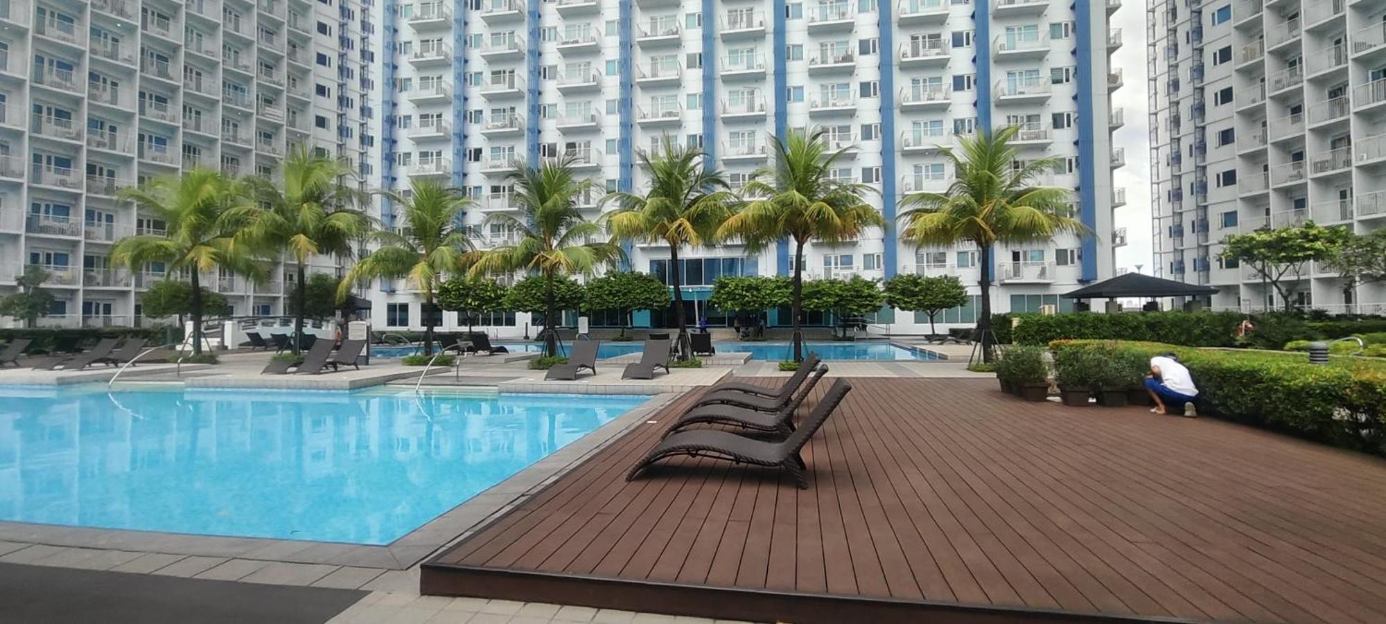 Apartment Budget Family Group For 4 Persons Manila