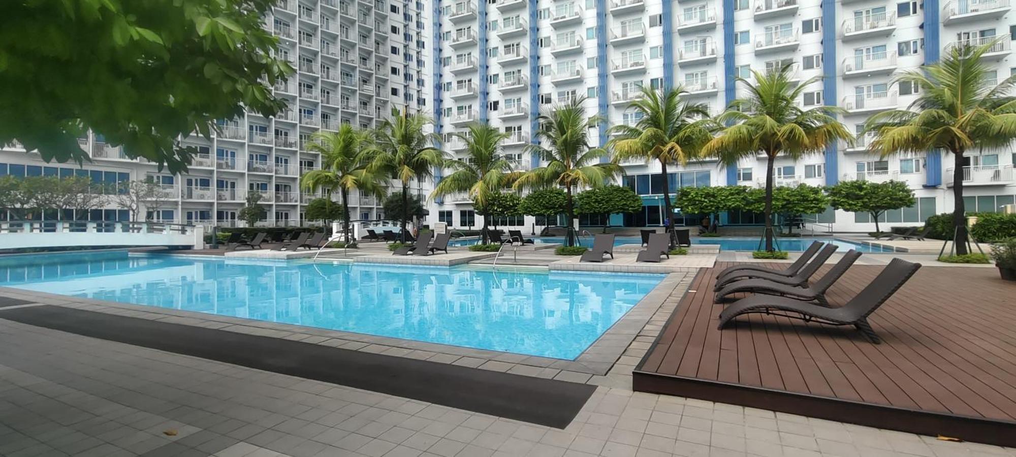 Apartment Budget Family Group For 4 Persons Manila