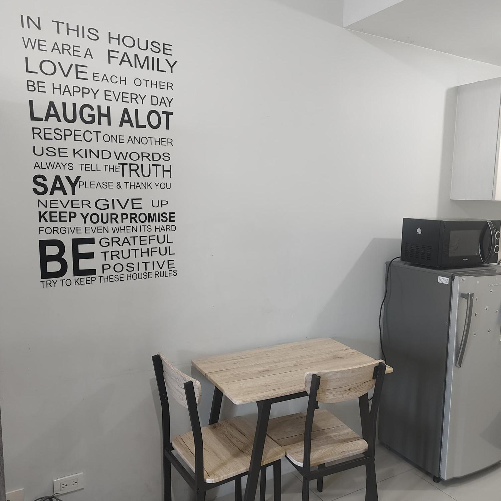 Budget Family Group For 4 Persons