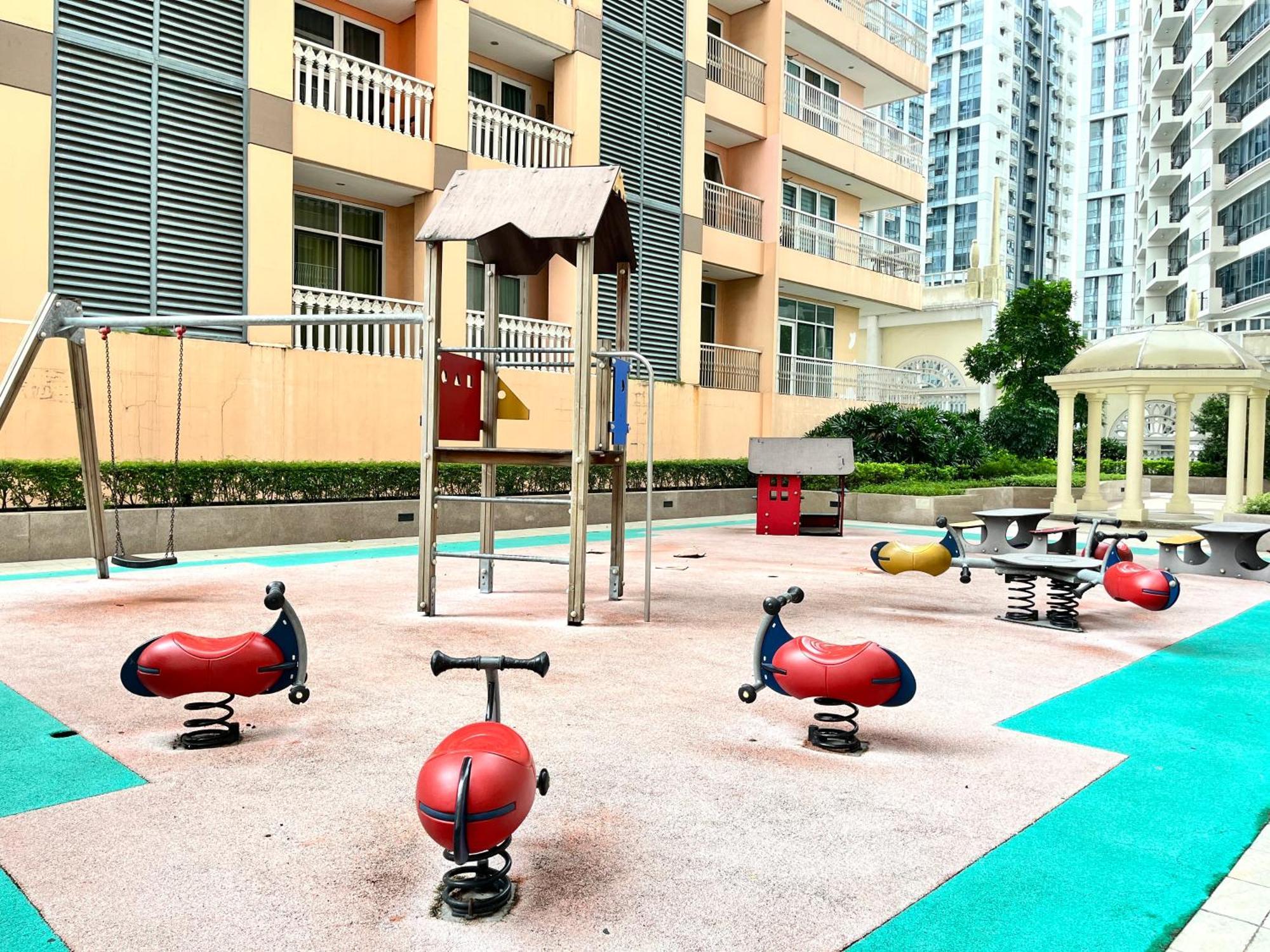 Venice Bgc Luxury - Balcony, Pool, Wi-fi Manila