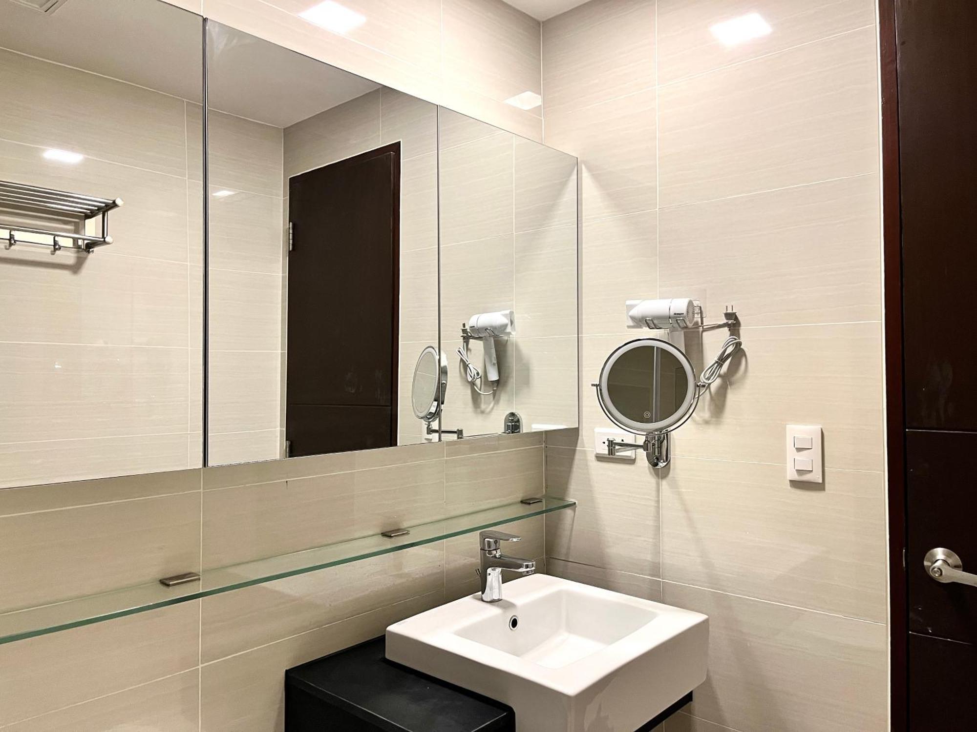 Venice Bgc Luxury - Balcony, Pool, Wi-fi *