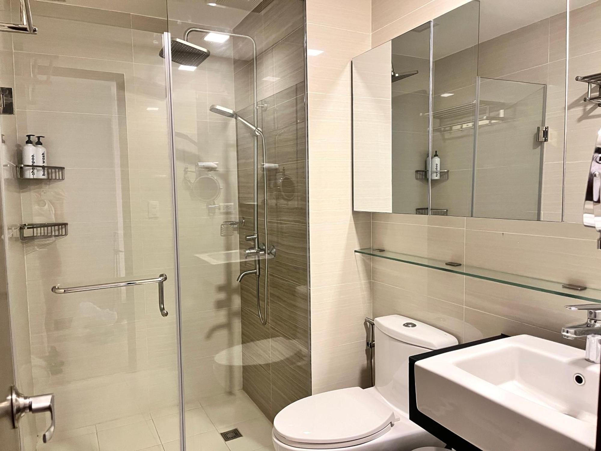 Venice Bgc Luxury - Balcony, Pool, Wi-fi Manila