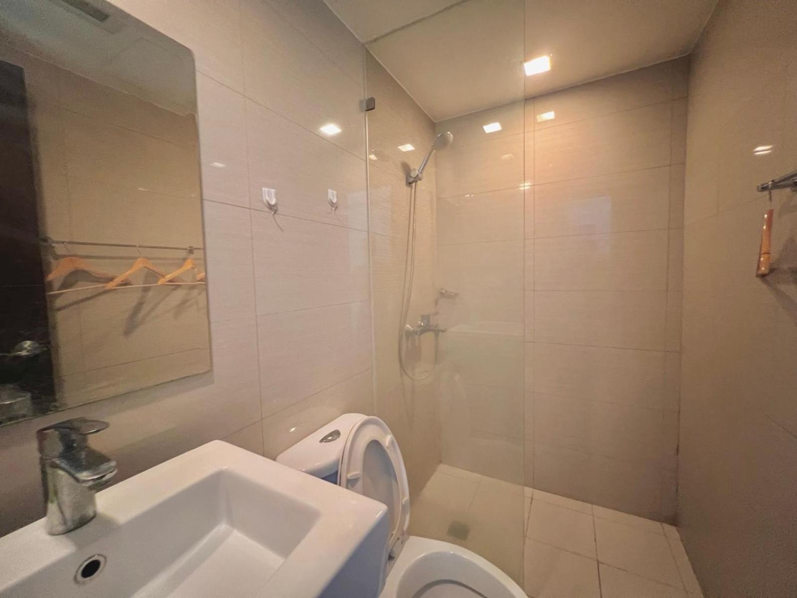 Perfect Location Bgc - Mckinley *