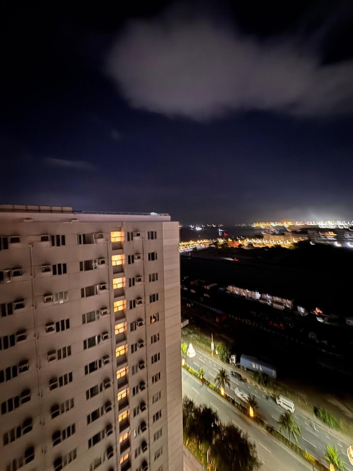 Iris Manila