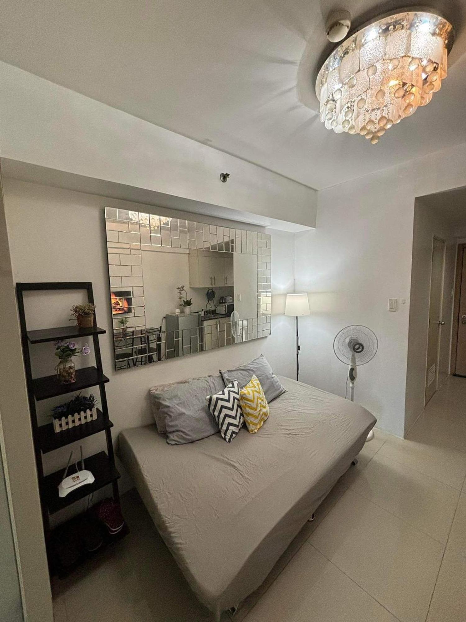 Staycation For At Casa Amara Near Moa Manila