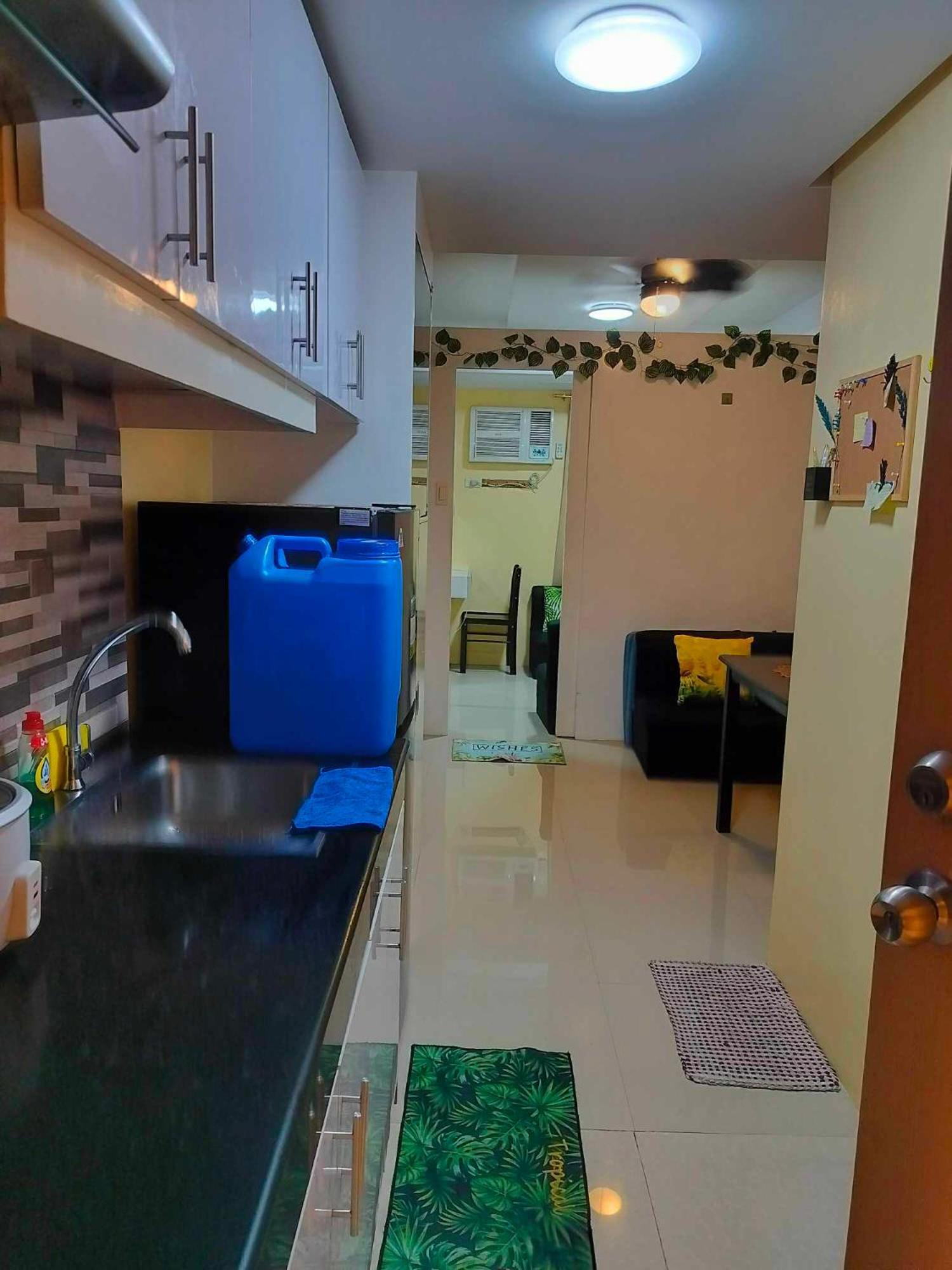 28th Floor Tower C 1-bedroom Unit With Netflix And Free Wifi